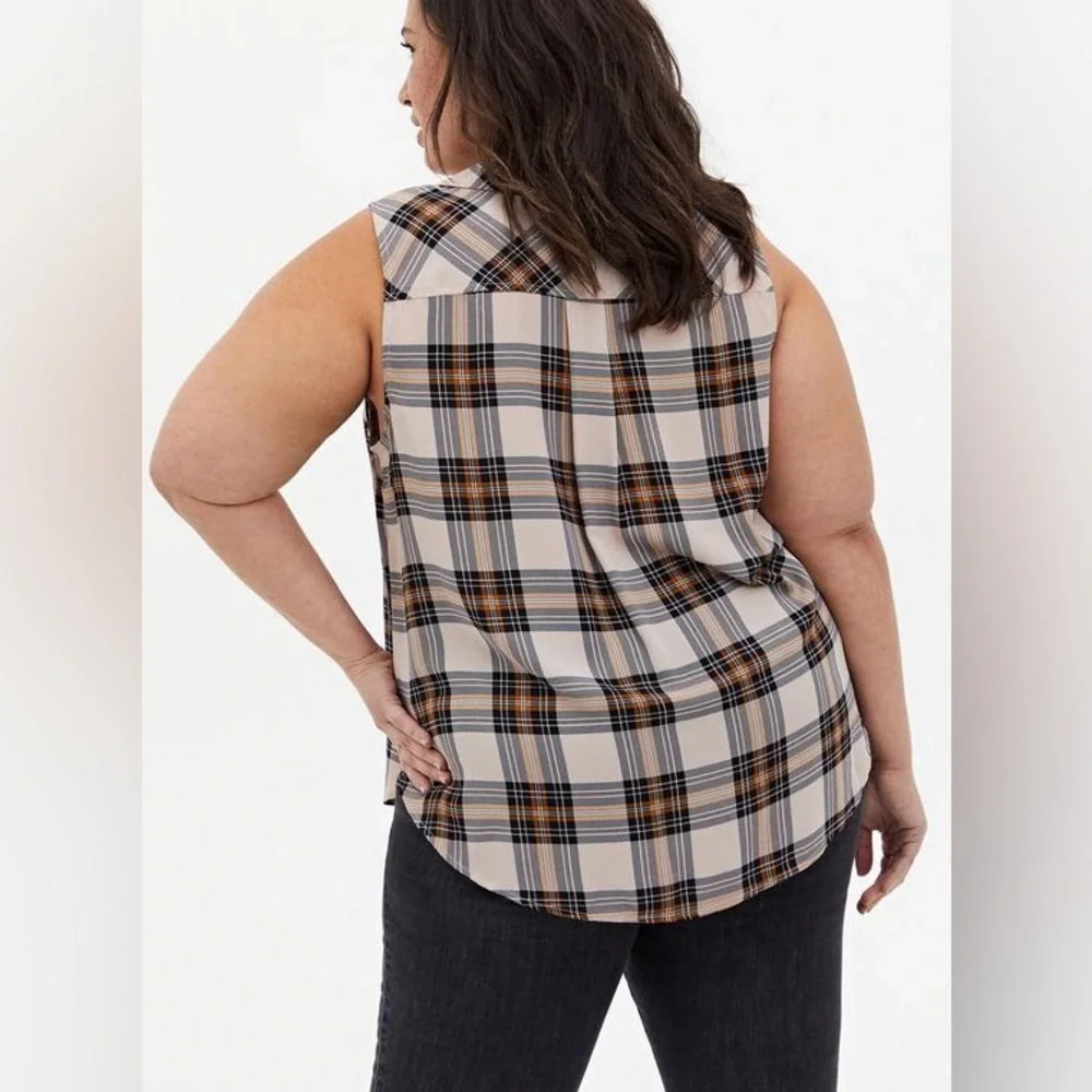 Torrid Size 1 X Madison Georgette Plaid Brown Button-Up Sleeveless Shirt - Picture 2 of 7